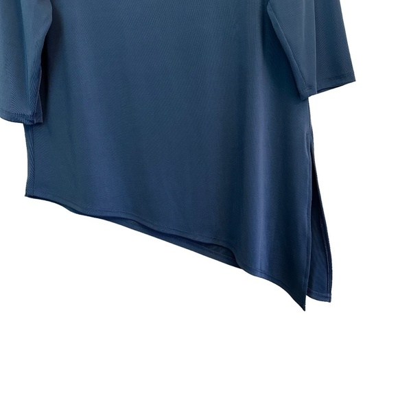 Easywear by Chico's Size 1/US 8/M Slinky Asymmetrical Work Travel Side slit Top - Picture 10 of 16